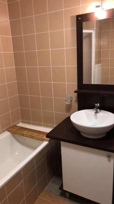 Au Bout Du Bois Piscine Sauna Hammam Accessible En Saison Et Le Logement Accessible Toute L Annee Les Déserts Exteriör bild